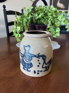Artisan-signed Saltware Small Crock with Duck
